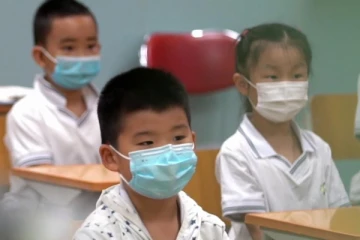 குழந்தைகளை குறி வைக்கும் டெல்டா வைரஸ்! பிரபல நாடு எடுத்த அதிரடி முடிவு