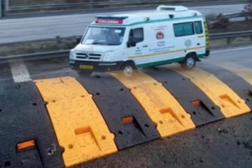 மாரடைப்பால் உயிரிழந்தவரை உயிர்பிழைக்கவைத்த வேகத்தடை!