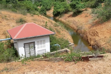 கிளிநொச்சியில் 32 மில்லியன் ரூபா செலவில் நிர்மாணிக்கப்பட்ட நீர்ப்பாசன திட்டம் தொடர்பில் மக்கள் விசனம் (Photos)