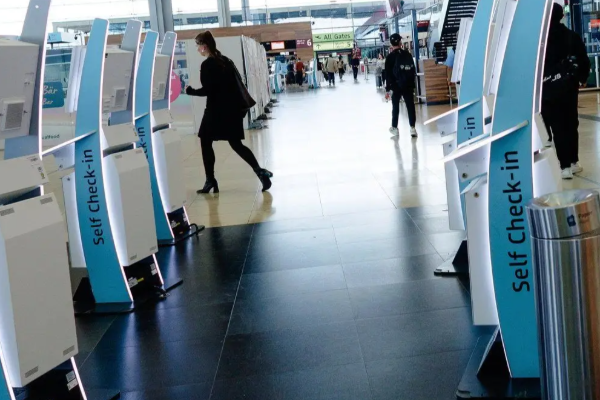 ஐரோப்பிய விமான நிலையங்கள் மீது சைபர் தாக்குதல் | Cyberattack Disrupts European Airports Third Day