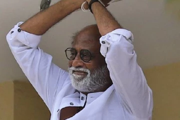 20 வருட ப்ளான் எல்லாம் போச்சா? அரசியலால் மக்கள் செல்வாக்க இழந்தாரா ரஜினிகாந்த்!