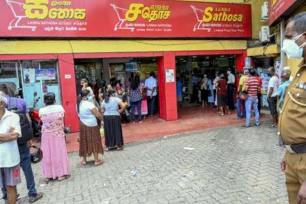 அத்தியாவசியப் பொருட்களின் விலைகள் குறைக்கப்படலாம்! உணவுப் பாதுகாப்பு அமைச்சு அறிவிப்பு - ஐபிசி தமிழ்