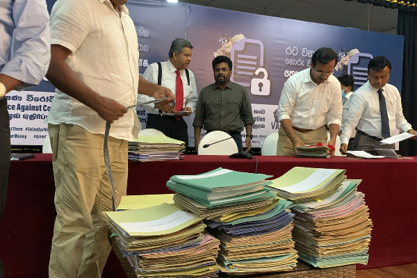 பசிலின் சொத்துக்கள் பிரபல வர்த்தகர் பெயரில்: அம்பலப்படுத்தப்பட்டுள்ள தகவல் (video) | Anura Exposes About Basil S Propertys