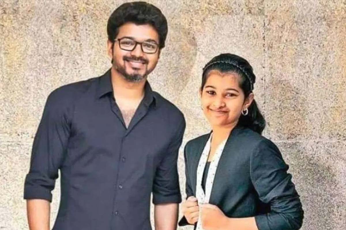 நடிகர் விஜய்க்கு மகள் சாஷா வாழ்த்து கூறினாரா? வைரலாகும் இன்ஸ்டா பதிவின் பின்னணி என்ன? | Actor Vijay Daughter Shasha Insta Post Hide Truth