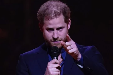 இளவரசர் ஹரியை மோசமாக கேலி செய்ய புத்தகம் தயார்... அந்தரங்க விடயங்களும் கேலிக்குள்ளாகியுள்ள பரிதாபம்