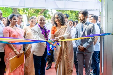වීදි සතුන්ගේ ජීවිත සුරැකීම සැමගේ වගකීමක් - වීදි සතුන් වෙනුවෙන් අගමැතිනි හරිනි