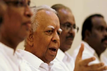கூட்டமைப்புக்குள் துரோகிகள்... நாடாளுமன்ற உறுப்பினர்கள் முன் பகிரங்கப்படுத்திய ரணில்