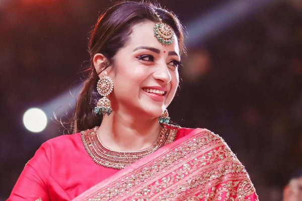 20 ஆண்டுகளாக நடிகை திரிஷா ஸ்லிம்மாக இருக்க இது தான் காரணமாம்.. அது என்ன தெரியுமா | Trisha Talked About Her Fitness Secret 20 ஆண்டுகளாக நடிகை திரிஷா ஸ்லிம்மாக இருக்க இது தான் காரணமாம்.. அது என்ன தெரியுமா | Trisha Talked About Her Fitness Secret