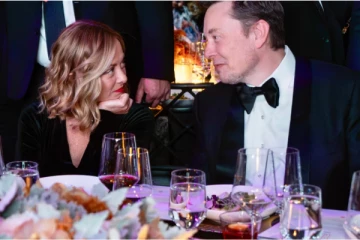 காதல் குறித்த வதந்திகளுக்குப் பின் மீண்டும் மெலோனியை சந்தித்த எலான் மஸ்க்: கலாய்க்கும் இணையம்