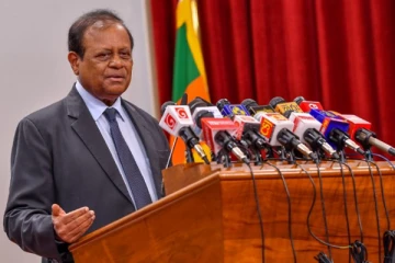 புதிதாக ஆசிரிய நியமனம் பெற்ற பட்டதாரிகள் : கல்வியமைச்சரின் அறிவுரை