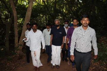தமிழர்களுக்குத் தீர்வு கிடைக்குமா? குருந்தூர்மலையில் வைத்து சுமந்திரன் கூறிய பதில் (காணொளி)