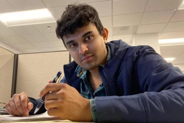 அமெரிக்காவில் இந்திய இளைஞர் மர்ம மரணம்: கண்ணீருடன் தந்தை வைத்த வேண்டுகோள்!