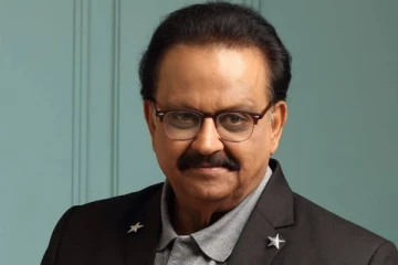 பாடகர் SPB இளம் வயதில் எப்படி இருந்திருக்கிறார் பாருங்க!.. இதுவரை யாரும் பார்த்திராத புகைப்படம்