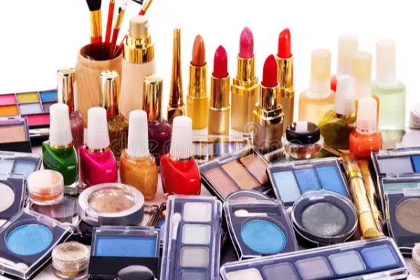 49 வகை அழகுசாதனப் பொருட்கள் தொடர்பில் எச்சரிக்கை | Warning 49 Types Of Cosmetics Whiten Skin