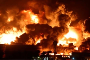 ஏமன் எண்ணெய் துறைமுகம் மீது அமெரிக்கா தாக்குதல்; வளைகுடாவில் பதற்றம்!