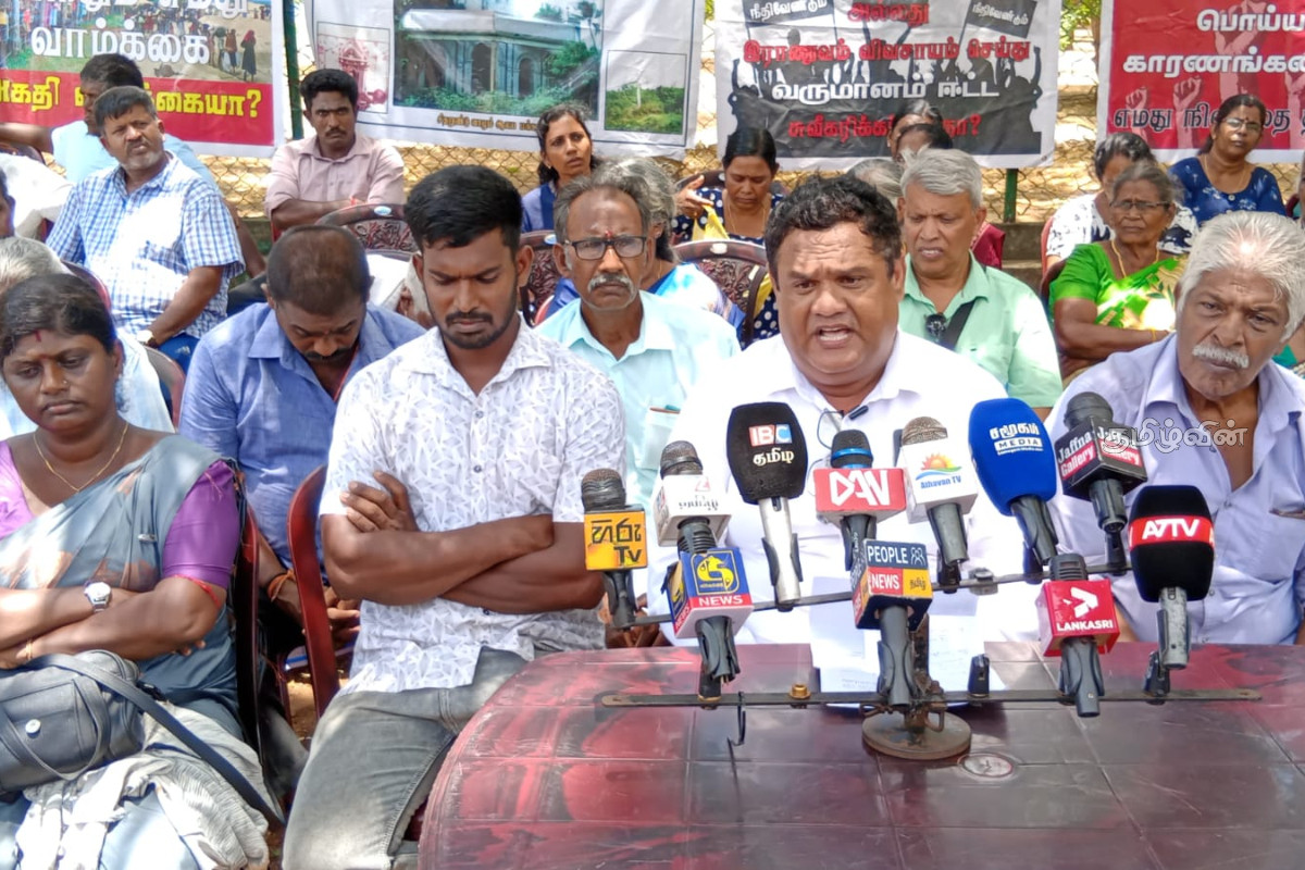 20ஆவது வாரத்திலும் தொடரும் மயிலிட்டி காணி உரிமைப் போராட்டம் - முன்வைக்கப்பட்டுள்ள உருக்கமான கோரிக்கை | Mylitti Land Rights Struggle 20ஆவது வாரத்திலும் தொடரும் மயிலிட்டி காணி உரிமைப் போராட்டம் - முன்வைக்கப்பட்டுள்ள உருக்கமான கோரிக்கை | Mylitti Land Rights Struggle