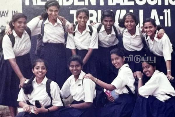 இந்த புகைப்படத்தில் ஒரு நட்சத்திர நடிகை இருக்கிறார்.. ரசிகர்களின் கனவுக் கன்னி! | Actress School Days Photo With Friends Goes Viral