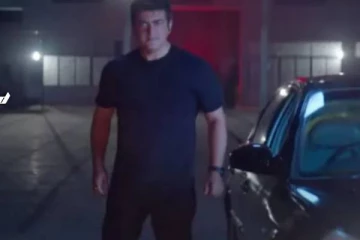 வலிமையா? தெரித்து ஓடிய இளம் பெண்! இப்படி கலாய்க்க கூடாதுமா!!