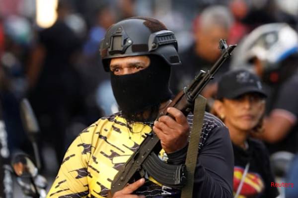 வெனிசுலாவின் கொடூர துணை ராணுவப் படை: குடிமக்களை உடனடியாக வெளியேறச் சொன்ன நாடு | Us Citizens To Flee Venezuela வெனிசுலாவின் கொடூர துணை ராணுவப் படை: குடிமக்களை உடனடியாக வெளியேறச் சொன்ன நாடு | Us Citizens To Flee Venezuela