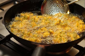 உபயோகித்த சமையல் எண்ணெய்யை மீண்டும் பயன்படுத்தலாமா?