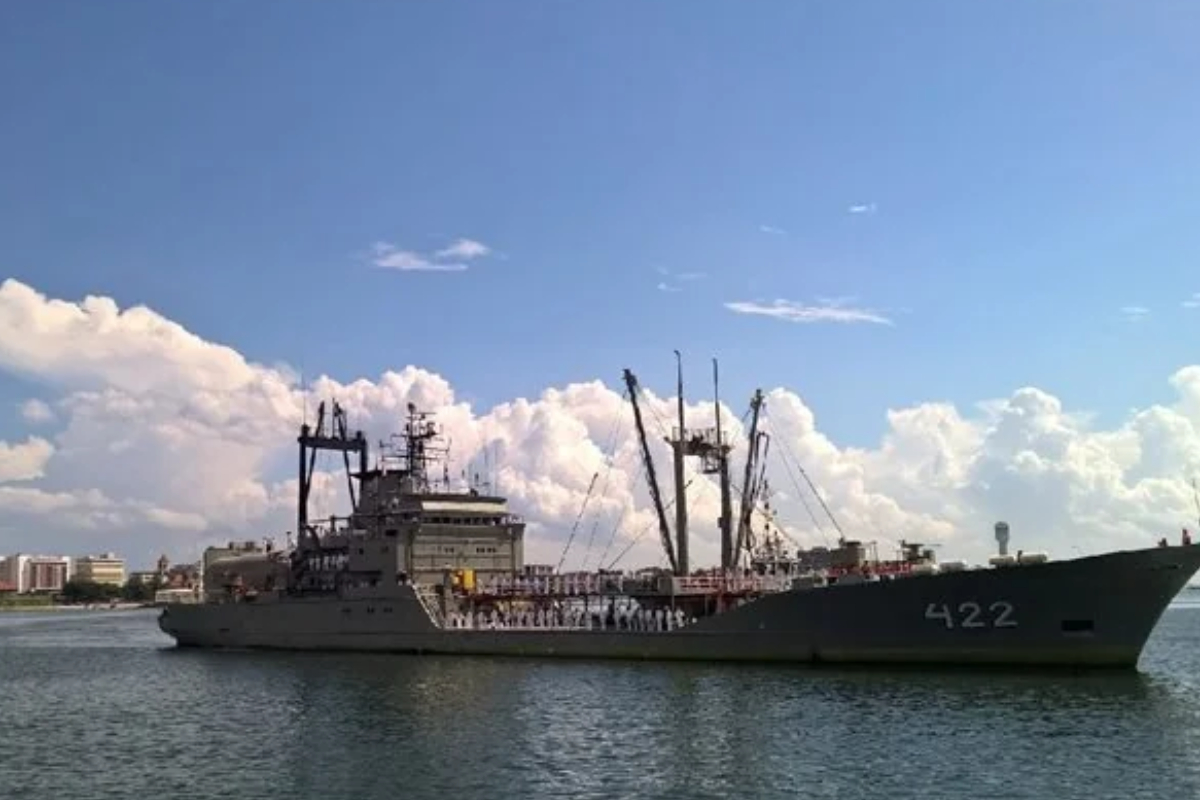 இலங்கைக்கு அருகில் ஈரானியப் போர்க்கப்பலில் இருந்து மீட்கப்பட்டவர்கள் குறித்து வெளியான புதிய தகவல் | Iranian Sailors Treated In Sri Lanka Discharged