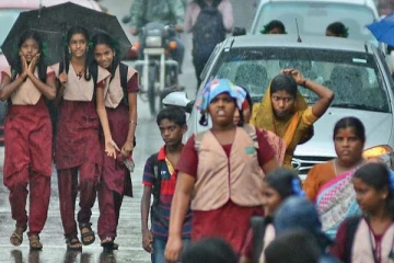 மழைக்கால விடுமுறை: பள்ளி மாணவர்களுக்கு ஷாக் நியூஸ் - அமைச்சர் அன்பில்