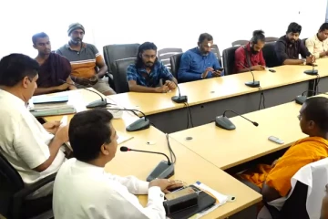 අරගලකරුවන් සහ සජිත් අතර විශේෂ සාකච්ඡාවක්..!!