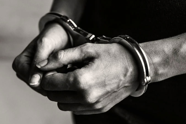 இணைக்குபோனாலும் பிணைக்கு போகக்கூடாது! | Even If You Connect You Should Not Go To Bail