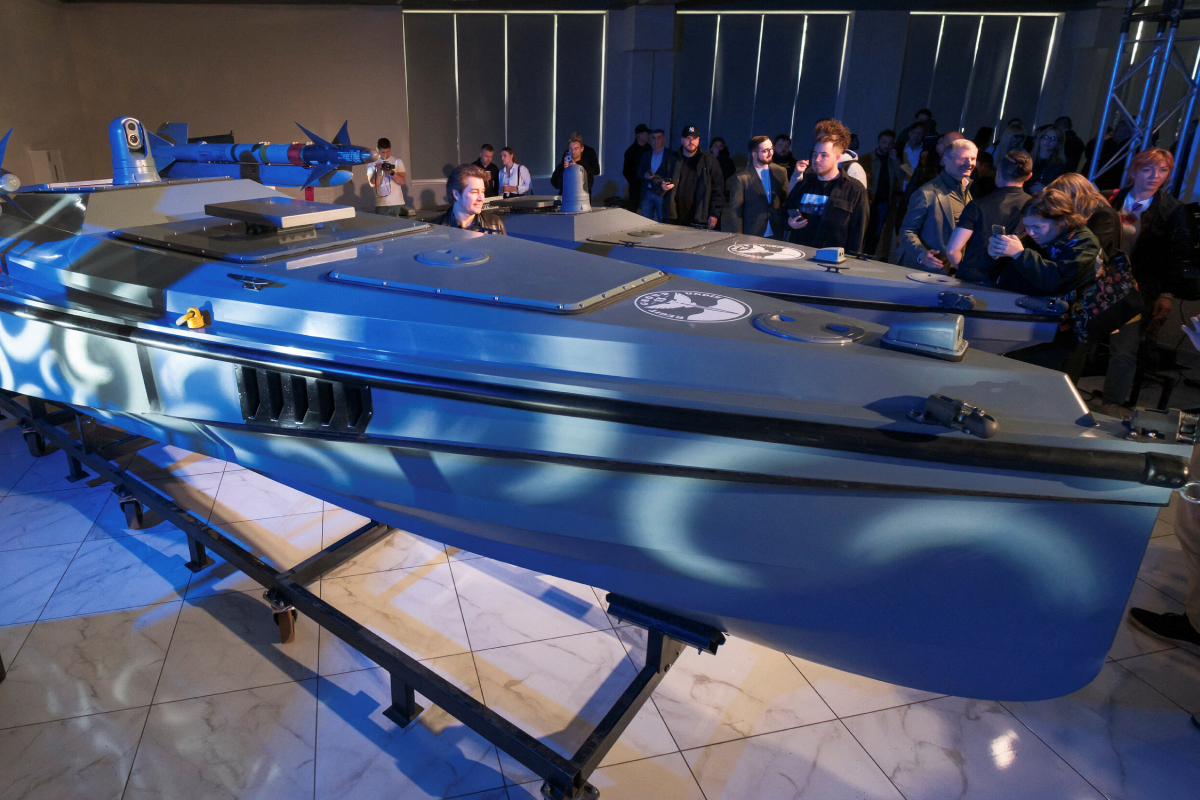 ஈரானுக்கு எதிராக ஆளில்லா ட்ரோன் வேகப்படகுகளை களமிறக்கும் அமெரிக்கா! | Us Deploys Drone Speedboats Against Iran