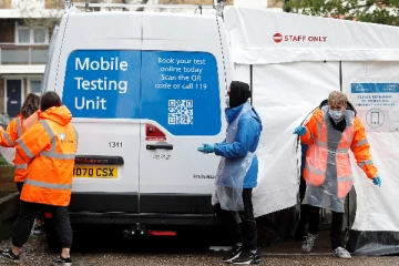 பிரித்தானியாவில் மேலும் 31,808 பேருக்கு கொரோனா தொற்று உறுதி!