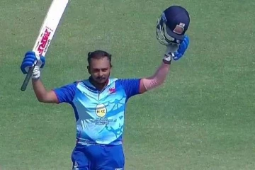 9 சிக்ஸர், 13 பவுண்டரிகள்! 61 பந்தில் 134 ஓட்டங்கள்.. வாணவேடிக்கை காட்டிய வீரர்