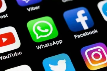 சமூக ஊடகங்களுக்கு தற்காலிக தடை விதித்துள்ளது பாகிஸ்தான் அரசு