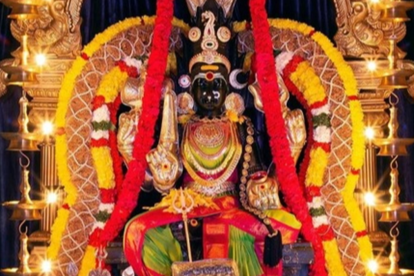சென்னையில் வசிப்பவர்கள் கட்டாயம் ஆடி மாதத்தில் இந்த கோயில்களுக்கு செல்ல தவறாதீர்கள் | Famous Amman Temples In Chennai In Tamil