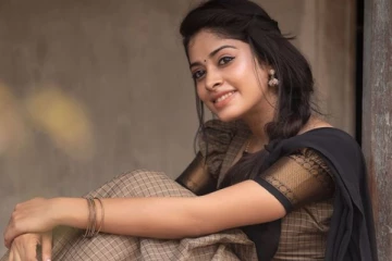 40 வயது ஆணுடன் காதல்... நீதானே எந்தன் பொன்வசந்தம் அனு மருத்துவரா? மார்டன் உடையில் எப்படி இருக்கின்றார் தொரியுமா?