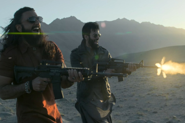 விக்ரமின் ரீல் மகள் சாராவா இது? ரன்வீர் சிங்குக்கு ஜோடி.. வெளிவந்த விக்ரமின் ரீல் மகள் சாராவா இது? ரன்வீர் சிங்குக்கு ஜோடி.. வெளிவந்த