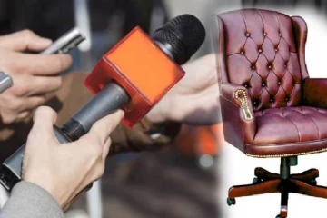 ஊடகவியலாளரை துப்பாக்கியை காண்பித்து அச்சுறுத்திய பொலிஸ் உத்தியோகத்தர்