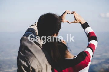 තරුණියන් පෙම්වතුන් සොයා ගන්නා අලුත්ම විදිහ ගැන ඔබ දැනුවත්ද..? මෙන්න අලුත්ම ක්‍රමේ..