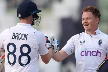 ஒரே நாளில் 506 ரன்கள் குவித்து இங்கிலாந்து புதிய உலகசாதனை