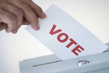 සන්ධානයක් බෙදෙයි..