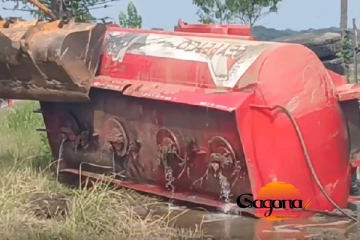 ඉන්ධන බවුසරයක් කුඹුරකට යයි...