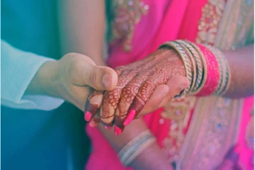 திருமணத்தன்றே தனிமைப்படுத்தப்பட்ட புதுமண தம்பதி