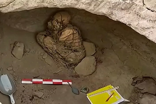 1000 ஆண்டுகள் பழைமை வாய்ந்த 14 மம்மிகள் கண்டுபிடிப்பு | Discovery Of 14 Mummies 1000 Years Old