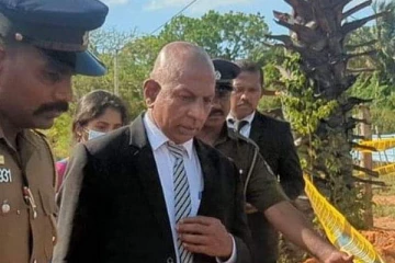 சரவணராஜாவின் பதவி விலகல் தொடர்பில் சட்டத்தரணிகள் ஆராய்வு