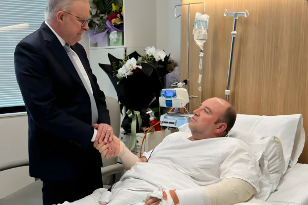 அவுஸ்திரேலிய கதாநாயகனுக்கு ஒரு மில்லியன் டொலர் நன்கொடை | Millions Donated For Al Ahmed Treatment