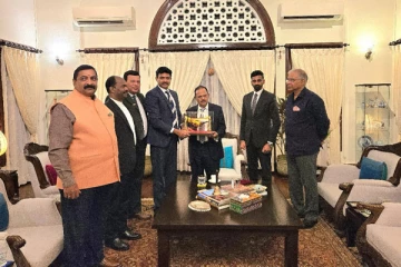 இந்தியாவின் தேசிய பாதுகாப்பு ஆலோசகர் அஜித் தோவலை சந்தித்த தமிழ் பிரதிநிதிகள்