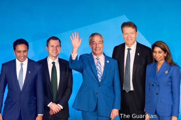 புலம்பெயர்தல் எதிர்ப்புக் கொள்கை கொண்ட கட்சியில் முக்கிய பொறுப்பில் புலம்பெயர் பின்னணி கொண்ட இருவர் | 2 Migrants In Anti Migrant Uk Reform Party