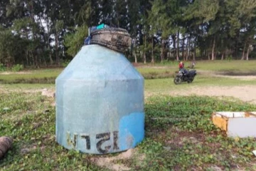 மட்டக்களப்பு கடற்கரையில் கரையொதுங்கிய மர்மப் பொருள்