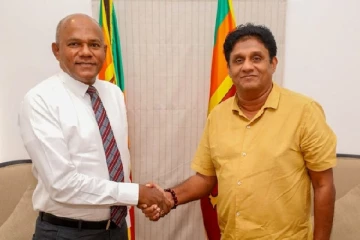 சஜித்துடன் இணைந்தார் முன்னாள் இராணுவ தளபதி