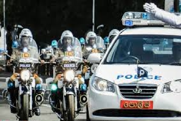 இலங்கைக்கு ஜப்பான் அளித்த நன்கொடை | Japan Donates Fleet Of Vehicles To Sl Police
