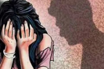 අනියම් පෙම්වතියව මාඔයේ බෝට්ටු සවාරි ගෙන ගොස් පෙම්වතා හා මිතුරන් දෙදෙනෙකු එක්ව කරපු කැත හිතෙන හදිය !